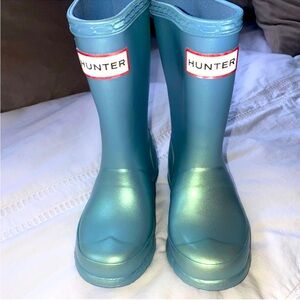 Hunter rain boots excellent condition never been worn before. New without box.